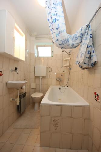Two-Bedroom Apartment with Terrace image 7