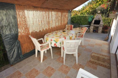 Two-Bedroom Apartment with Terrace image 3