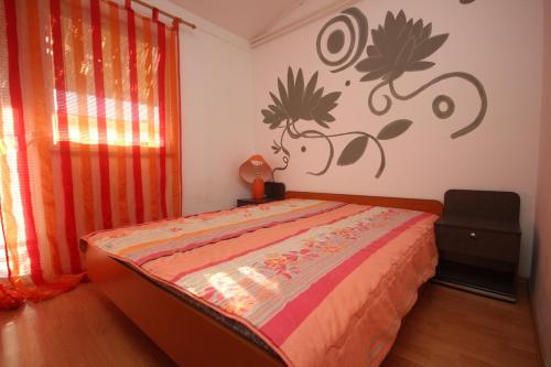 One-Bedroom Apartment with Balcony and Sea View image 10