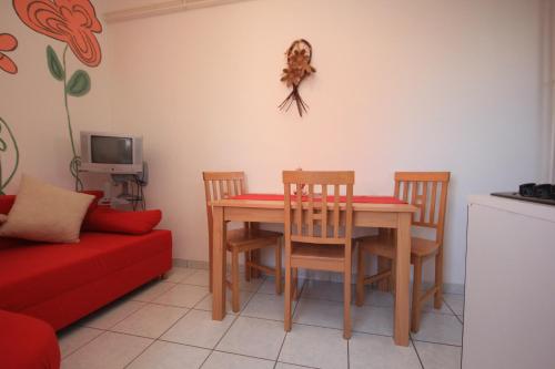Apartments with parking space Fazana - 7230 - image 4