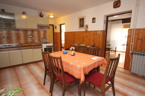 Two-Bedroom Apartment with Terrace image 4