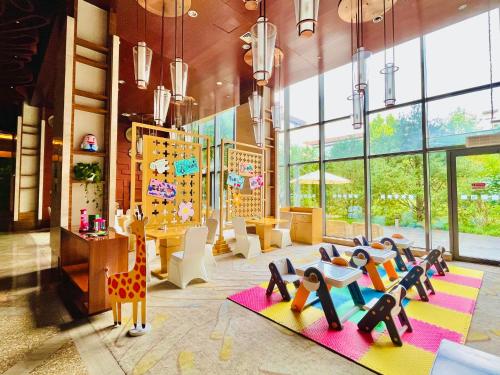 Étterem, Holiday Inn Beijing Shijingshan Parkview By IHG in Shijingshan terület