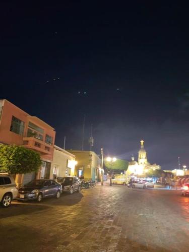 Plaza Fundadores, iglesia de La Santa Cruz, casa completa in Querétaro, Mexico