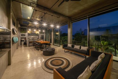 Three-Bedroom Villa image 7