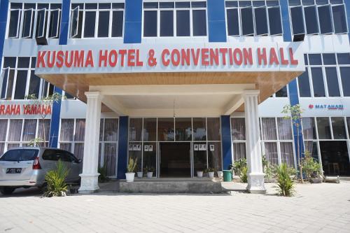 OYO 93205 Kusuma Hotel And Convention Hall