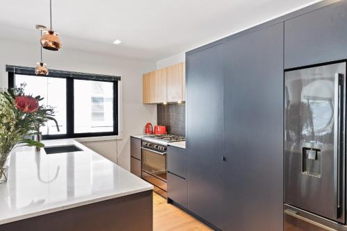 Artscape Newtown Villa - main image