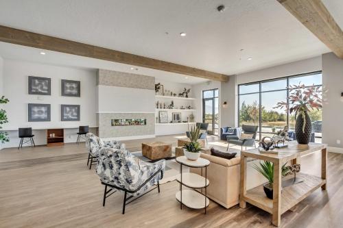 Stunning Corporate Housing Near Hill AFB and DCC