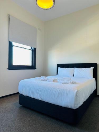1 double bed