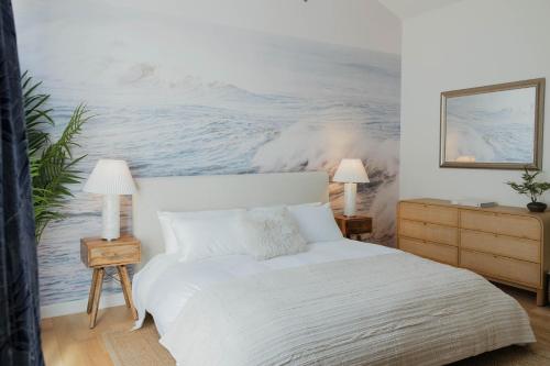 Oct Specials! Amazing Pacific Beach Home