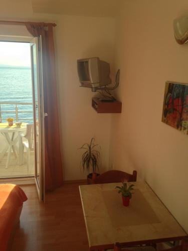 Studio with Sea View image 4
