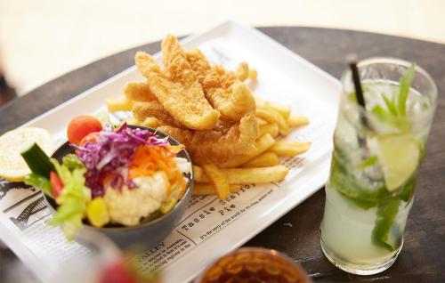 Étterem, Mount Hart Wilderness Lodge in King Leopold Ranges