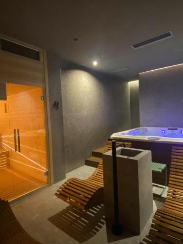 Джакузі, Re Versiliana Hotel in Маріна ді Піетрасанта