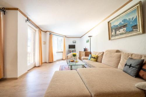 4302 Charmante und geraeumige 3,5-Zimmer-Wohnung in Vulpera