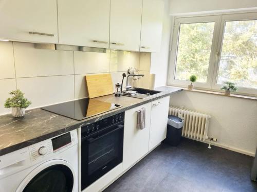 Kitchen, cozy Apartment with Balcony in Kronberg im Taunus