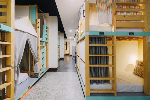 A-SHIN TAINAN HOSTEL in ไถหนัน