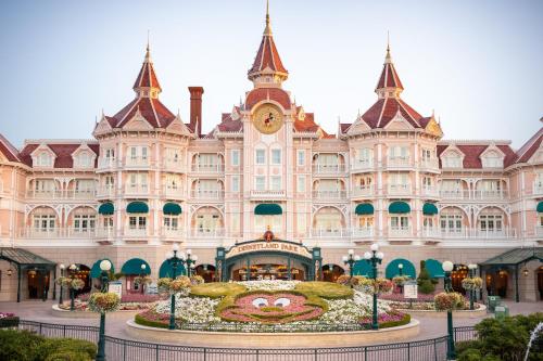 Disneyland® Hotel - Hôtel - Chessy