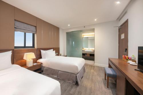 Superior Twin Room room in Avora Hotel