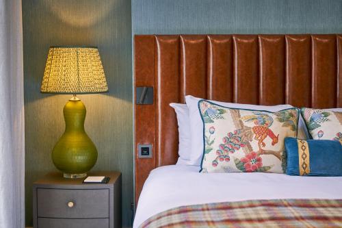 The Tophams Hotel - image 12