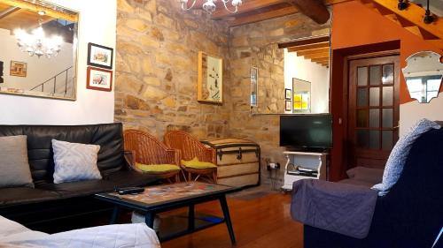 Casa de Piñeiro y SPA Opcional con coste extra (Casa de Pineiro y SPA Opcional con coste extra) in Oroso