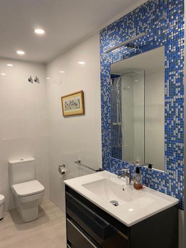 Two-Bedroom Apartment image 5