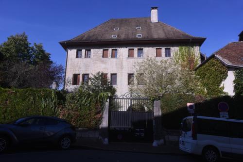 Cabana & Entre 2 Lacs / Résidence Montfort (1535) (Cabana & Entre 2 Lacs / Residence Montfort (1535)) in Rumilly