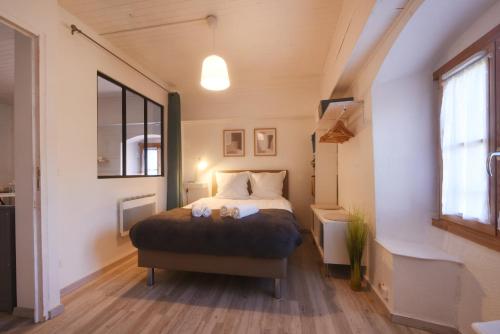 Cabana & Entre 2 Lacs / Résidence Montfort (1535) (Cabana & Entre 2 Lacs / Residence Montfort (1535)) in Rumilly