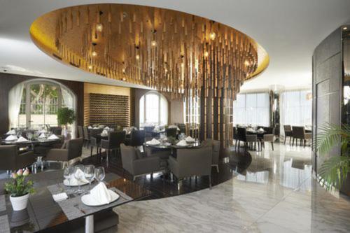 Restaurant, Monte Cassino in Kfar Yassine