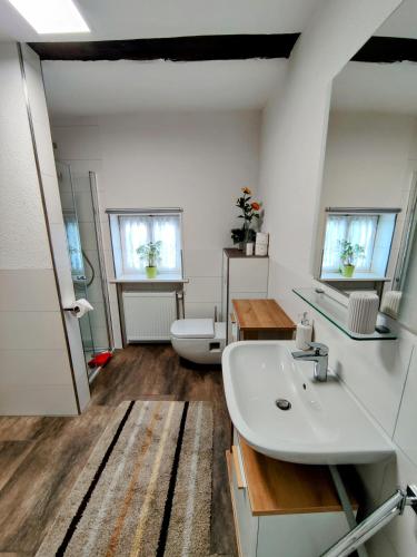 Душ, Pension Pastoriushaus in Bad Windsheim