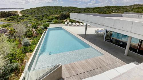 Bonifacio villa moderne, 6 chambres avec salles de bains, piscine privée, jacuzzi - Location saisonnière - Bonifacio