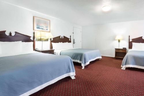 Travelodge by Wyndham Las Vegas NM - Hotel - Las Vegas