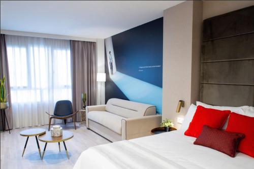 Studio Apartment image 10