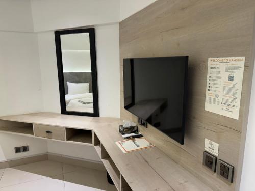 Deluxe Double Room image 9