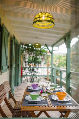 Παροχές, Evasion tropicale villa créole avec piscine et bungalow (Evasion tropicale villa creole avec piscine et bungalow) in Σεντ-Λούις