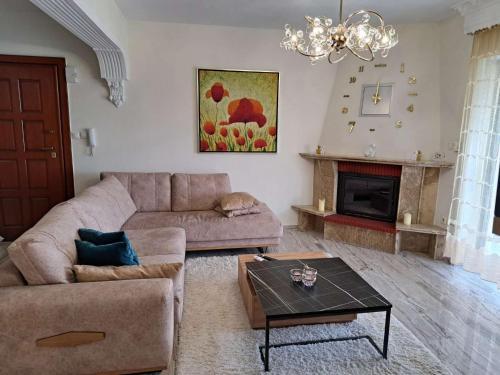  Top floor apartment with nice view. in Thessaloniki