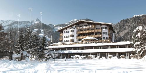  Lechlife Apartments inkl Spabereich - 400m zum Lift, Pension in Reutte bei Weissenbach am Lech