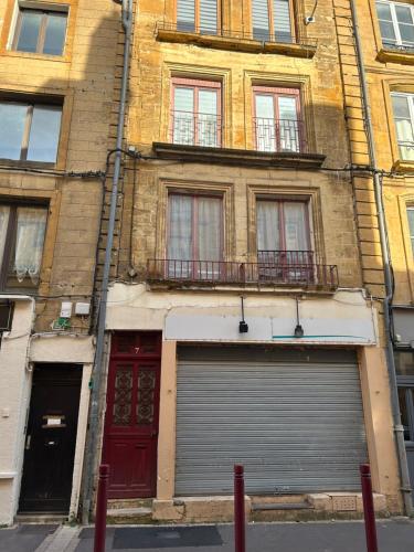 Appart stylé très spacieux Sedan 4E (Appart style tres spacieux Sedan 4E) in 色當
