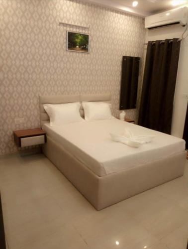 Hotel Comfirt Noida Sector 19