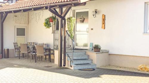 Viesnīcas āriene, Pension-Rappteller in Nesse-Apfelstadt