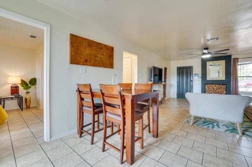 San Antonio Townhome 3 Mi to Lackland AFB! in San Antonio, USA