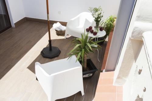 Charming Flats by Aspasios - image 10