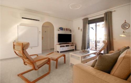 2 Bedroom Beautiful Apartment In Rojales