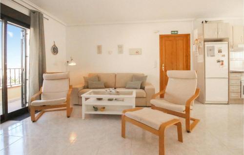 2 Bedroom Beautiful Apartment In Rojales