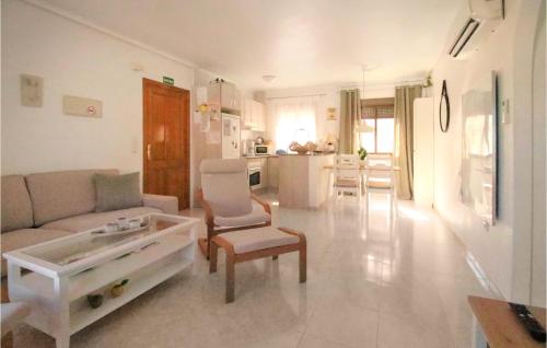 2 Bedroom Beautiful Apartment In Rojales