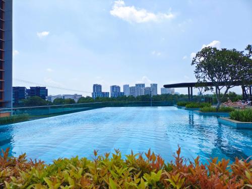 Kanvas Soho Cyberjaya/ Netflix/Gym/Jacuzzi/KLIA - image 12