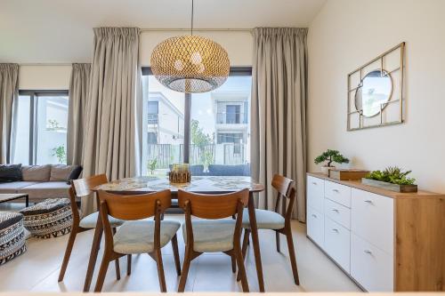 Townhouse with Garden I Tilal Al Ghaf I Elan B - image 10