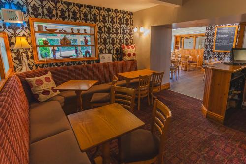 Eyre arms in Laneham