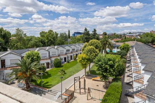 Exterior view, Hotel Best Osuna in Hortaleza