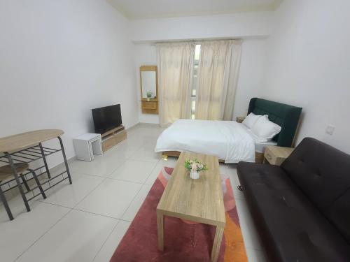 Special Offer Studio for Rent in Dubai in Al Quoz