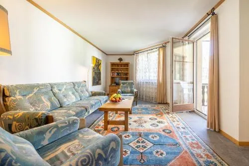 7202 Zweckmaessig eingerichteten Wohnung mit gedecktem Balkon in Vulpera, Schweiz