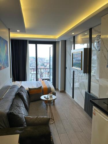 Taksim Larissa hotel suites